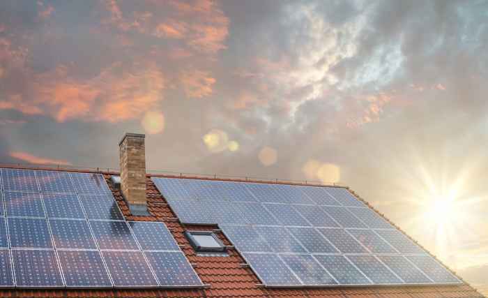 zonnepanelen op een dak